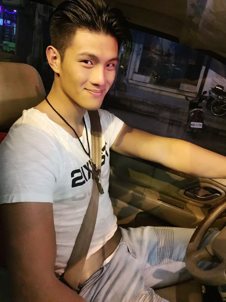 李漢城喜歡的車型有2種，一種是跑車，因為他喜歡享受駕馭與速度的感覺。（圖／JK演藝娛樂提供）