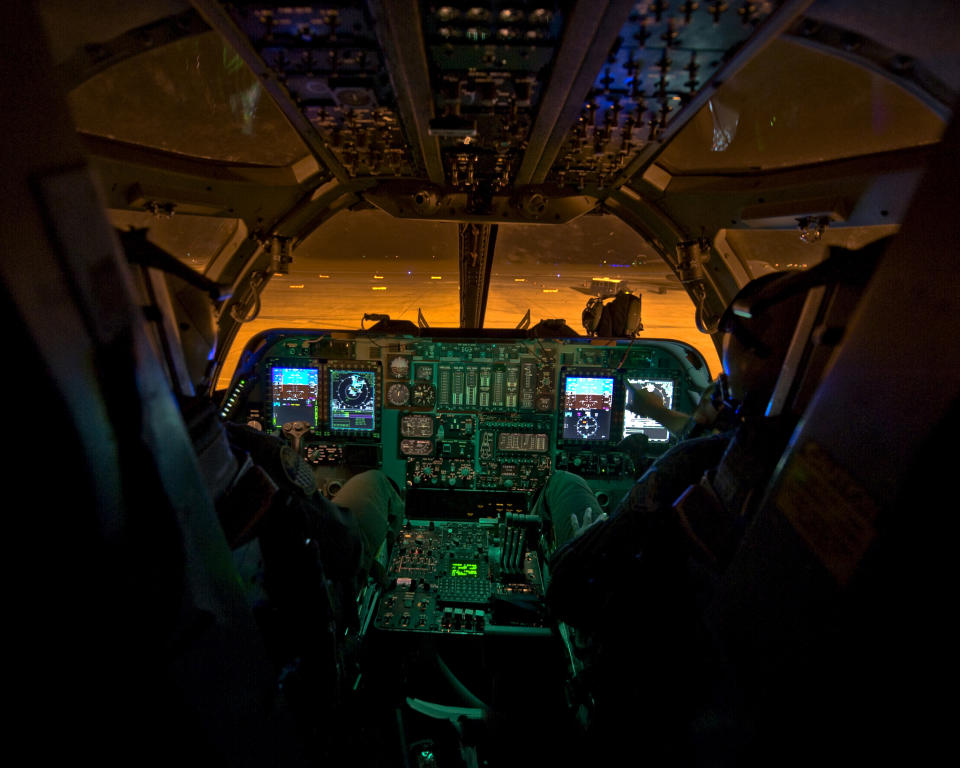 air force cockpit