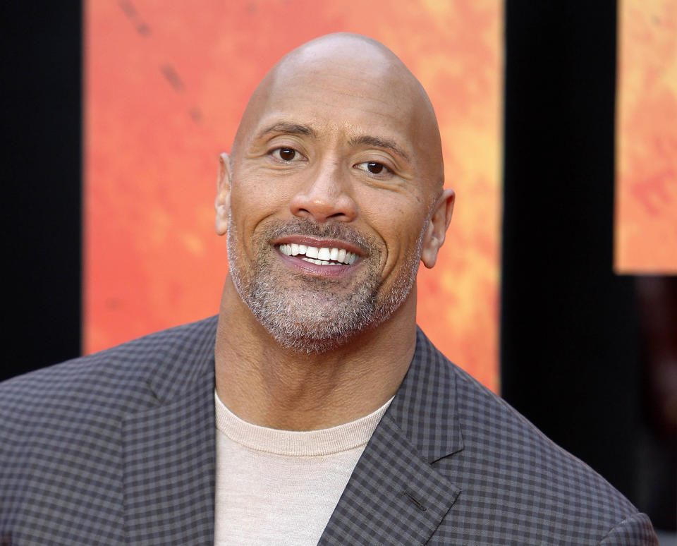 Circa un mese fa Biden ha ricevuto l'endorsement di Dwayne "The Rock" Johnson. L'attore ha pubblicato un video su Instagram (è seguito da più di 200 milioni di persone) dove sostiene il candidato dem e la sua vice, Kamala Harris (London, England, UK)