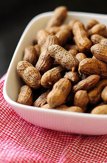 <strong>Get the <a href="http://shewearsmanyhats.com/2010/03/boiled-peanuts/" target="_hplink">Boiled Peanuts recipe</a> from She Wears Many Hats</strong>