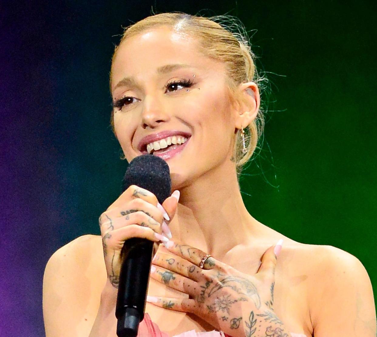  Ariana Grande at the 'Wicked' conference in Las Vegas CinemaCon April 2024. 