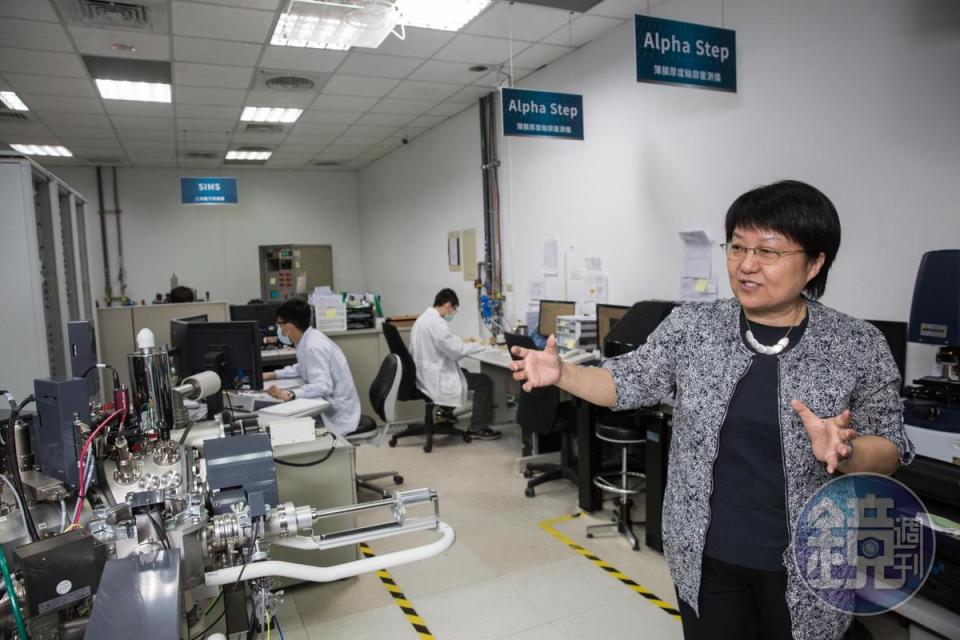 謝詠芬在業界素有「謝大膽」綽號，她斥資10億元購入10台二次離子質譜儀，建置全亞洲最大規模實驗室，可檢驗百萬分之一濃度微量元素。