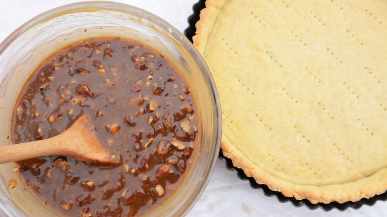 pecan pie filling in bowl