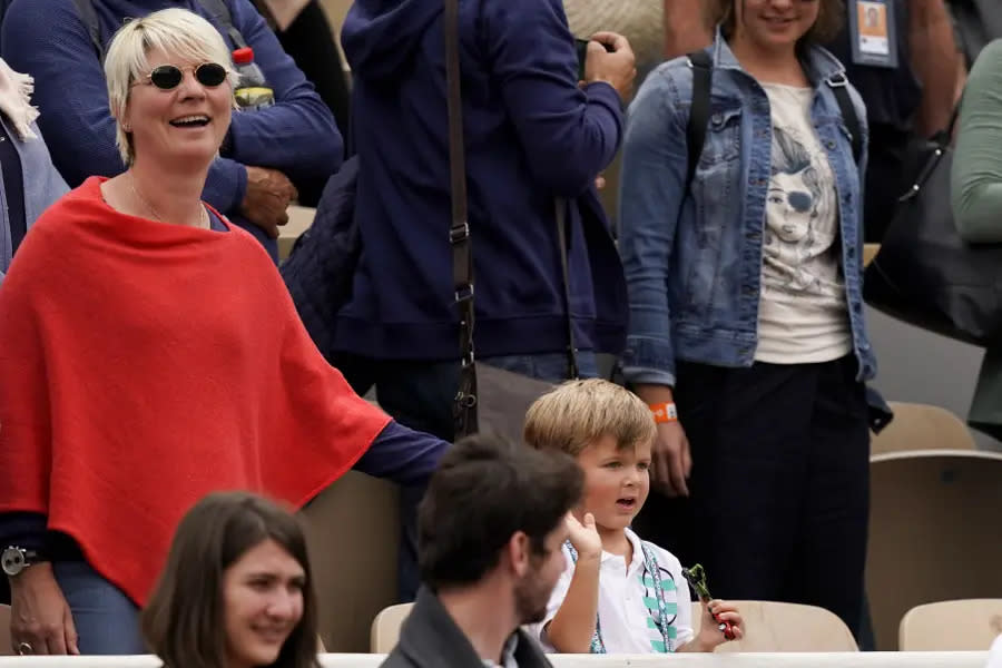 (Noch) Nicht berühmt, aber süß: Hier feiert Djokovic Junior seinen Vater an