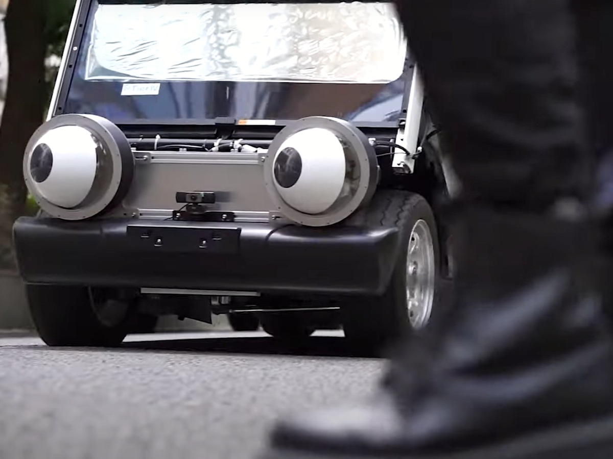 ‘Gazing Eyes’ on a self-driving car communicate to pedestrians and other drivers where the vehicle’s focus is (Chia-Ming Chang/ University of Tokyo)