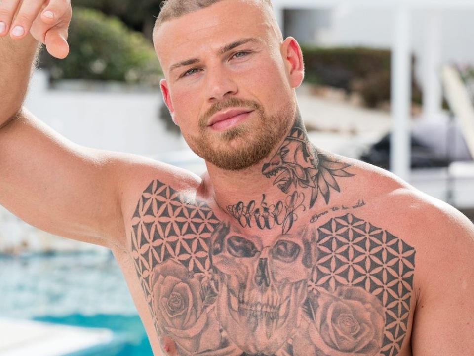 Salvatore wurde durch "Temptation Island" bekannt. (Bild: TVNOW / Markus Hertrich)