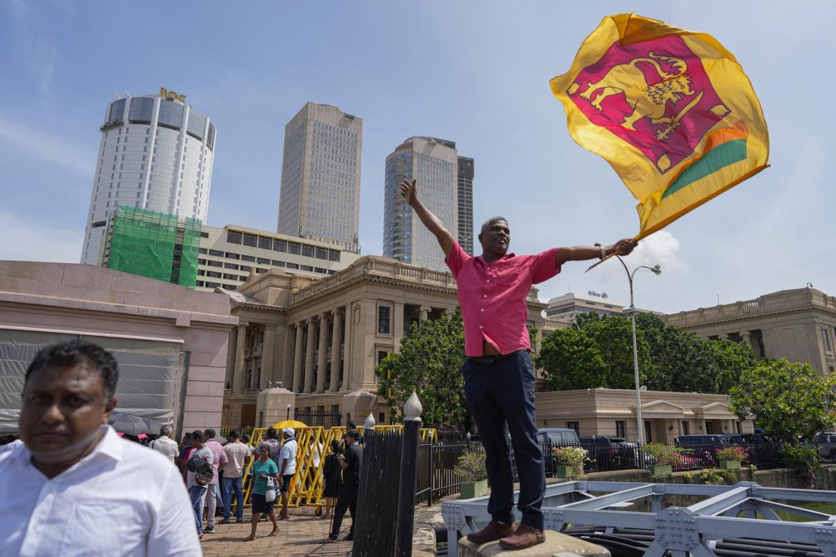 Marxist Anura Kumara Dissanayake sworn in as Sri Lanka’s president