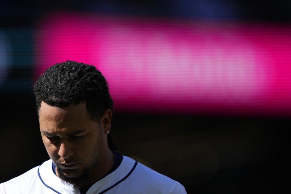 Seattle Mariners starting pitcher Luis Castillo walks back to the dugout after pitching through the sixth inning of a baseball game against the Chicago Cubs, Sunday, April 14, 2024, in Seattle. (AP Photo/Lindsey Wasson)