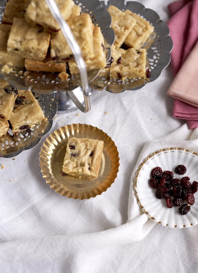 White Chocolate Cranberry Bar Cookies