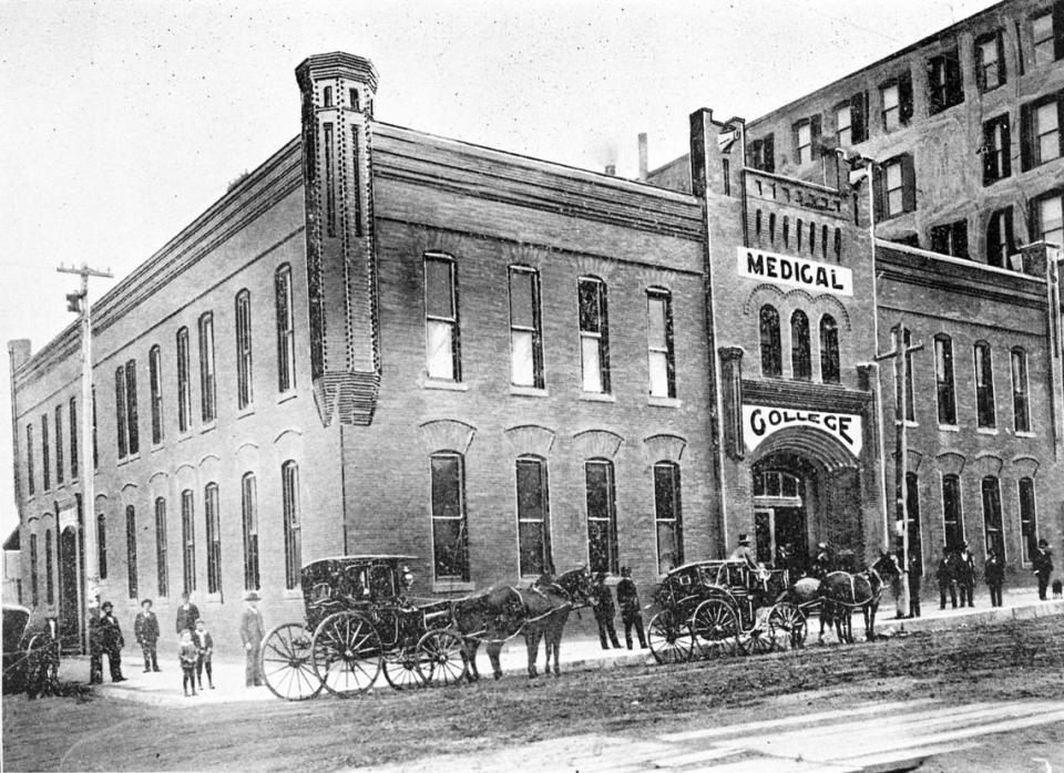 This commercial building was first used as a temporary courthouse during the early 1890s while the current courthouse structure was built. Fort Worth Medical College used it between 1895 and 1906, and it was where Dr. Daisy Emery Allen studied medicine. 