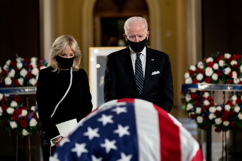 Body of late Justice Ruth Bader Ginsburg lies in state at U.S. Capitol