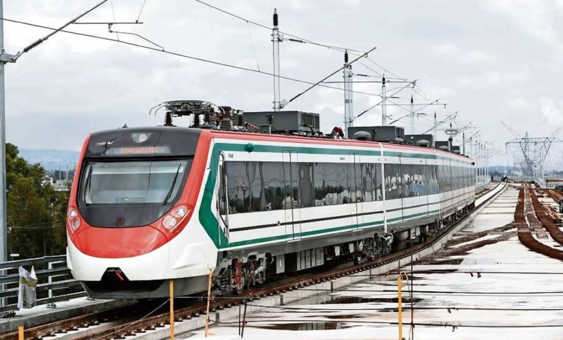 Tren México-Querétaro es una proyecto estratégico y necesario: AMLO