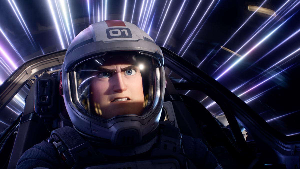 New 'Lightyear' Trailer Reveals Time and Space-Hopping Plot, Teases Villain Emperor  Zurg - Yahoo Sports