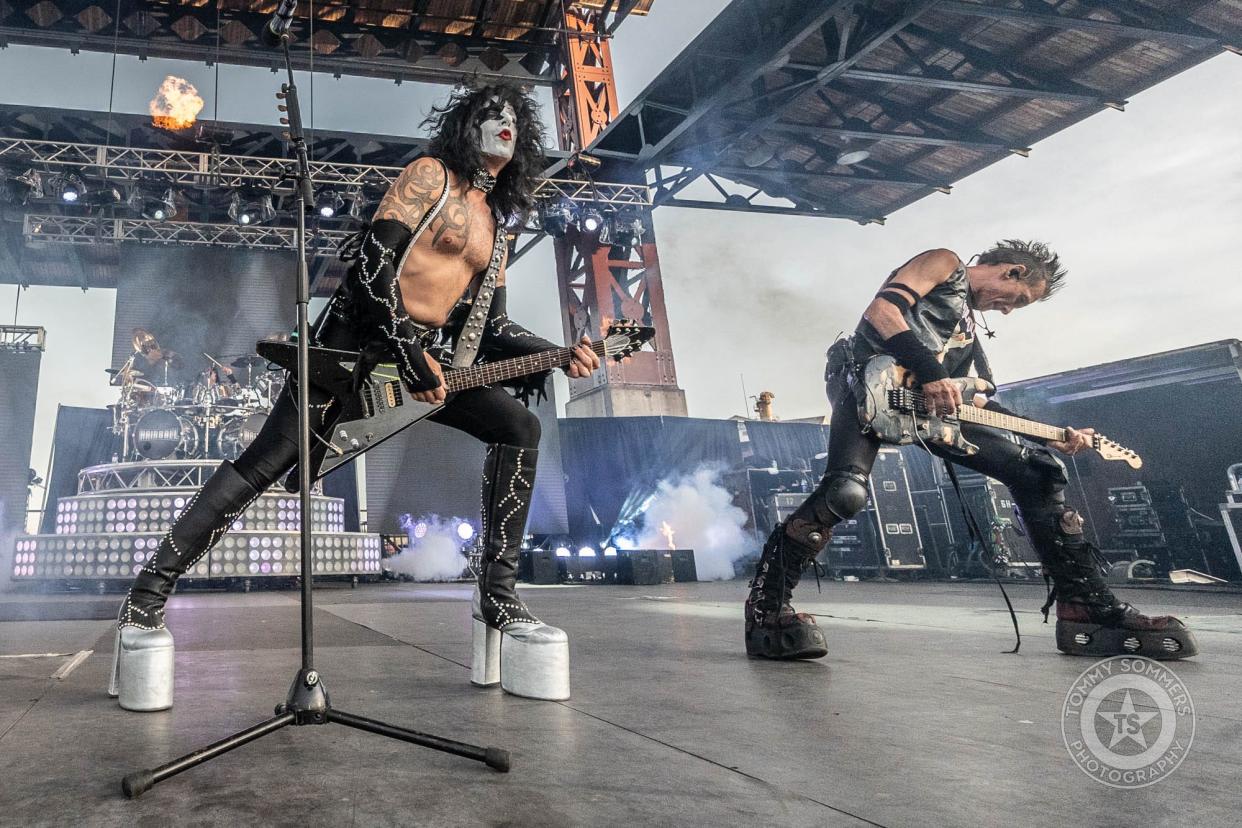 Hairball brings its tribute to the rock anthems of the '80s to the Iowa