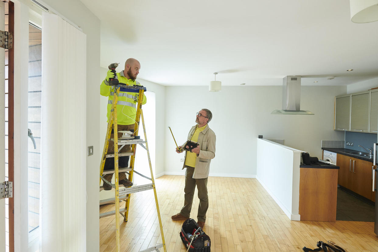 A home warranty could help landlords manage budgets for rental property repairs. / Credit: Getty Images