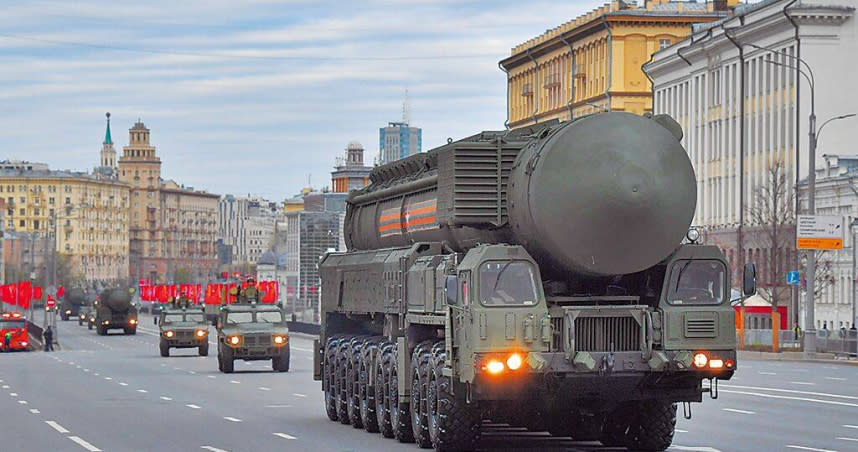 回應西方挑釁，俄羅斯總統普丁下令舉行核軍演。圖為在莫斯科舉行的勝利日79周年閱兵式彩排。（圖／新華社）
