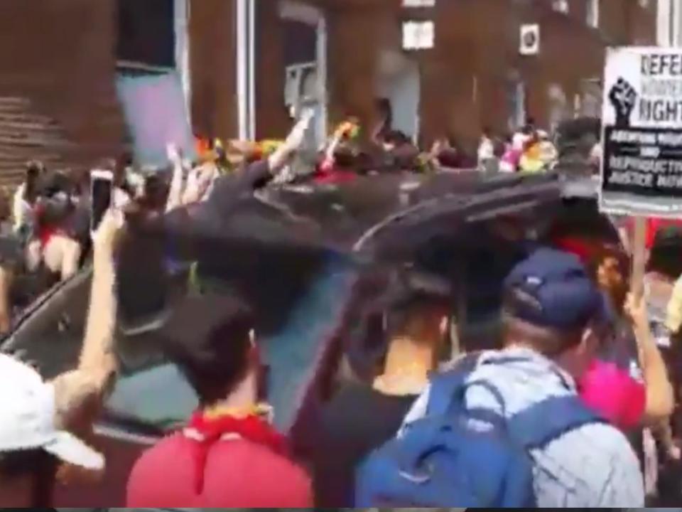 Virginia white supremacist rally: One dead as car hits crowd of anti-fascist protesters in Charlottesville