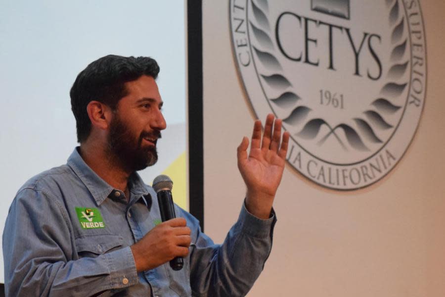  Juan Carlos Hank presenta sus propuestas y compromisos ante alumnos de CETYS Universidad