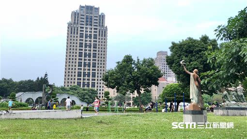 台中南屯區將有捷運綠線通行，且生活機能完善，吸引建商推案。（圖／記者蔡佩蓉攝影）