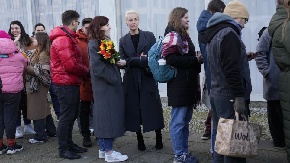 Yulia Navalnaya, Navalny's widow, waits in line near the Russian embassy in Berlin, Germany, around noon local time, March 17, 2024. - Ebrahim Noroozi/AP