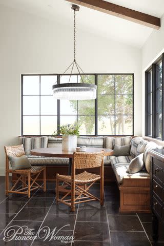 <p>Buff Strickland/The Pioneer Woman Magazine</p> A breakfast nook located off the kitchen
