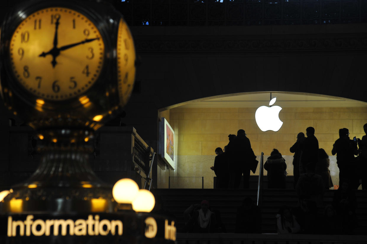 Billionaire Warren Buffett is one of Apple's largest shareholders. (Luiz Roberto Lima/Pacific Press/LightRocket via Getty Images)