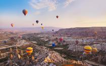 <p>Tour companies offer a few options to meet your needs. Standard flights carry more people and don’t last as long, but they are more cost friendly. Although deluxe flights cost more, they carry less people and stay up in the air longer. Most companies also offer private tours for special occasions.</p>