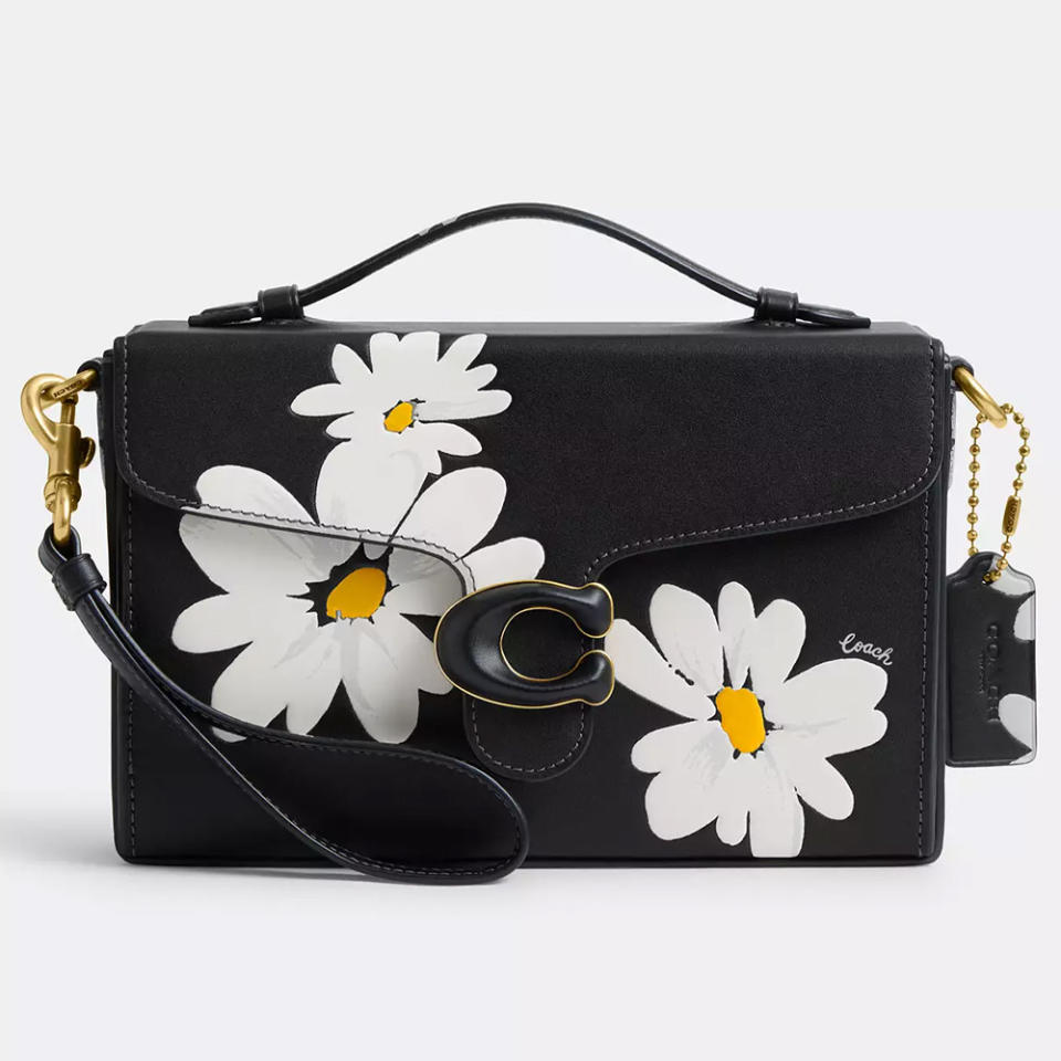coach box bag in daisy print