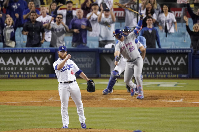 Gonsolin sharp again, Dodgers blank Mets 2-0 in NL showdown