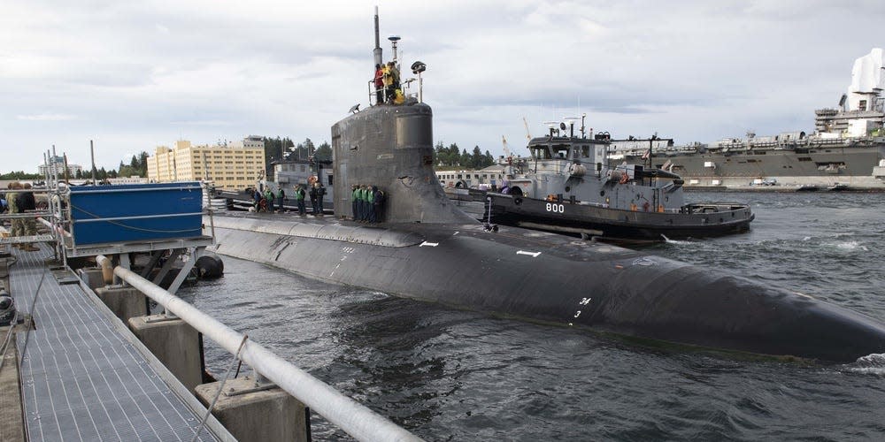 The Seawolf-class fast-attack submarine USS Connecticut (SSN 22) departs Naval Base Kitsap-Bremerton for deployment