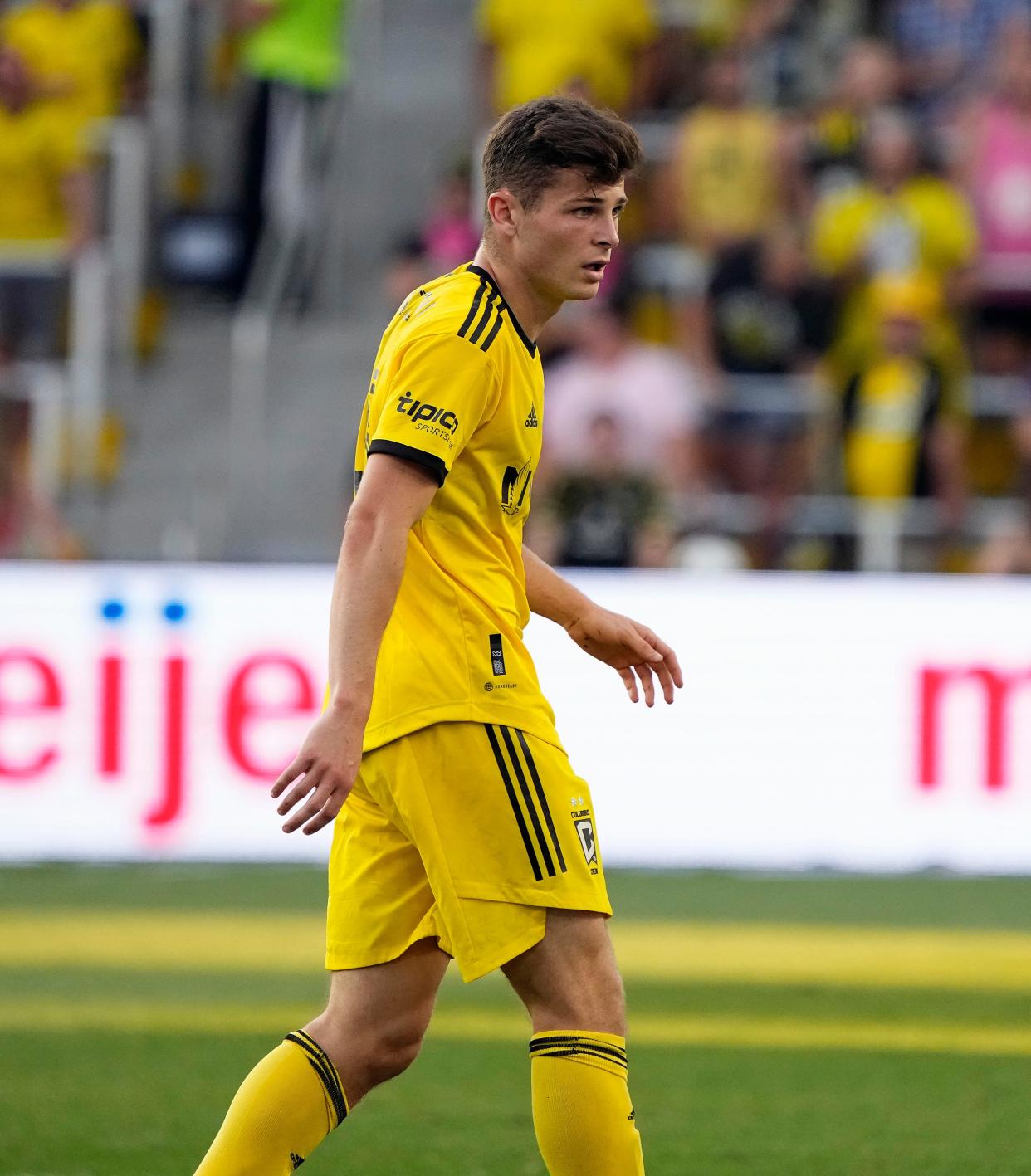 Jul 3, 2022; Columbus, Ohio, USA; Columbus Crew midfielder Sean Zawadzki (25) watches for the ball against Philadelphia Union in the 1st half during their MLS game between the Columbus Crew and the Philadelphia Union at Lower.com Field in Columbus, Ohio on July 3, 2022. 