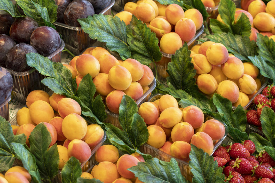 El albaricoque es una de las frutas que están más caras. Foto: Getty Creative