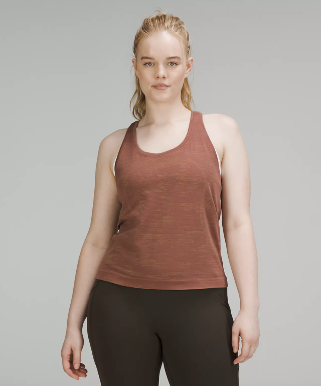 Lululemon Like a Cloud Long Line Bra / Sz 4 (Roasted Brown), Women's  Fashion, Activewear on Carousell