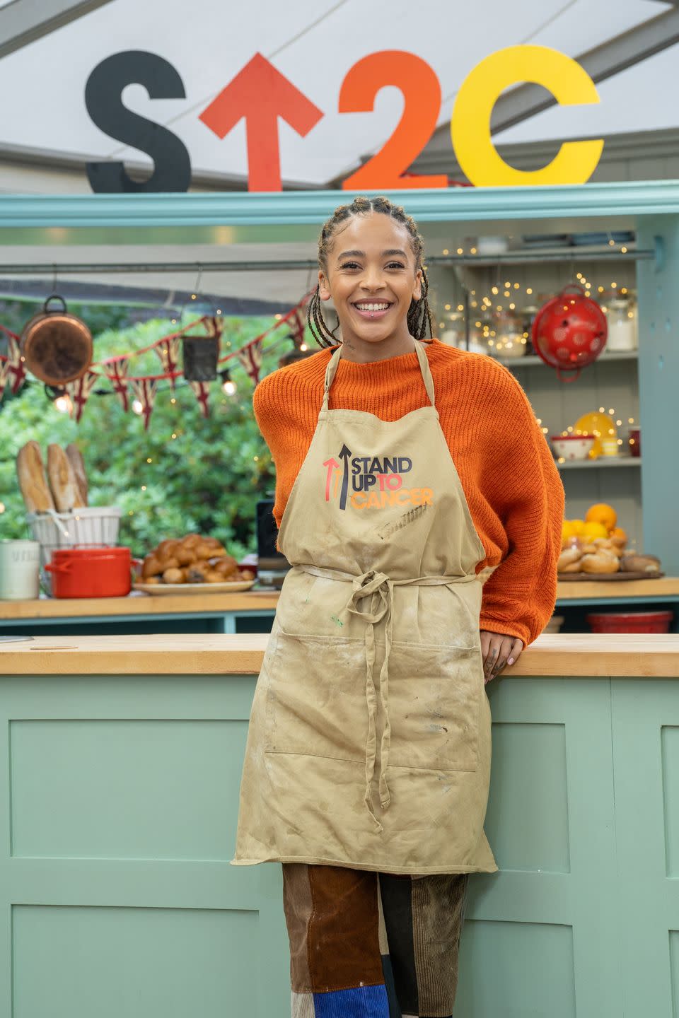 yinka bokkini, celebrity bake off for su2c