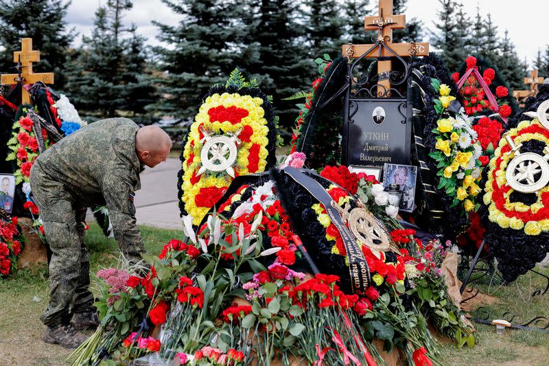 Mourners mark 40 days since death of Wagner chief Prigozhin and commander Utkin