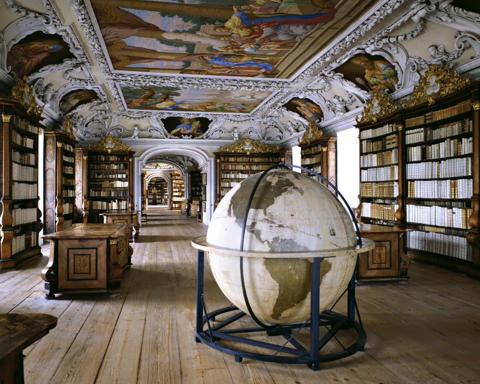 Photographer travels the globe documenting the world’s most beautiful libraries