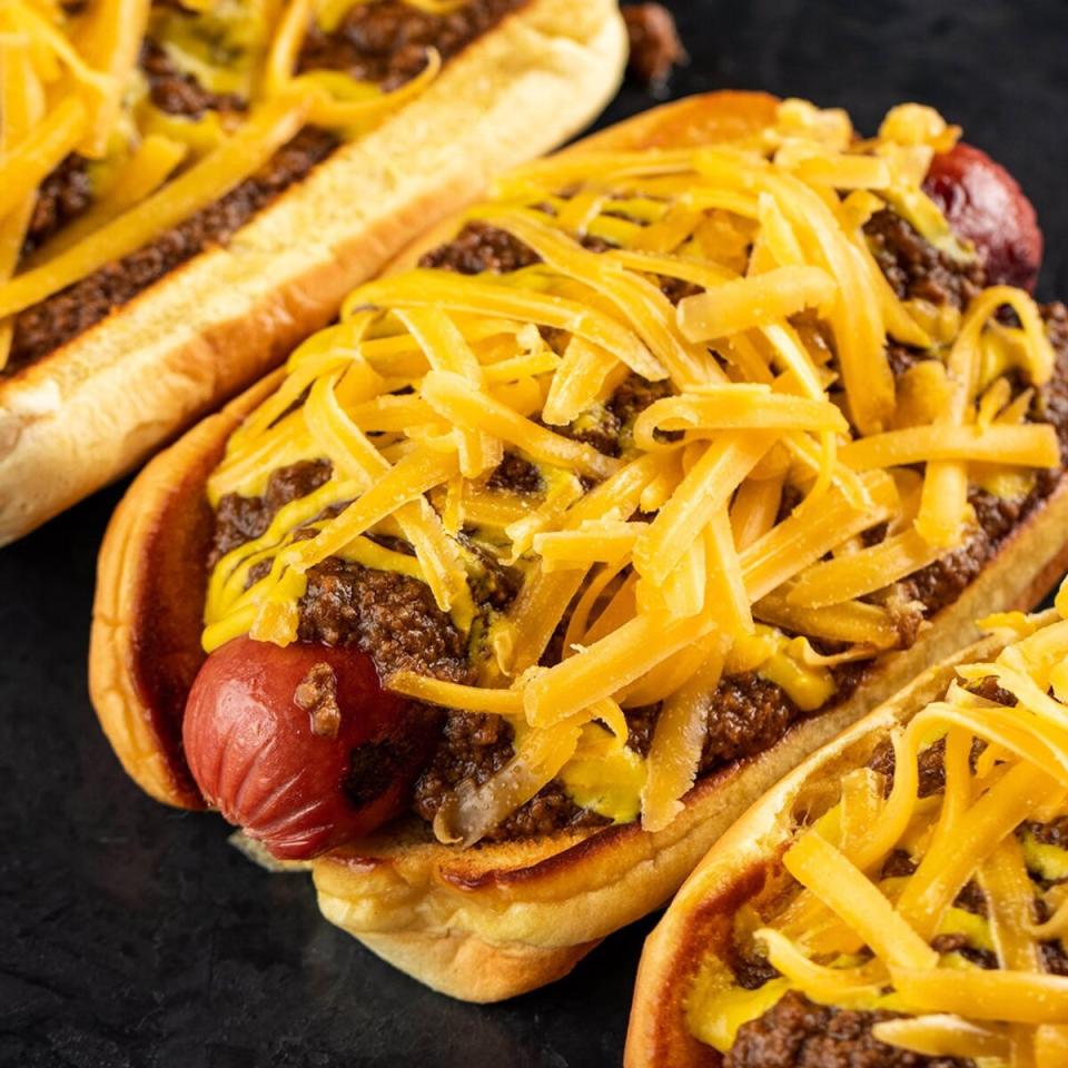 chili cheese dogs