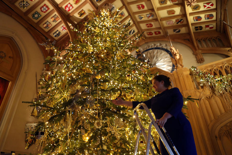 The Queen has a 20 foot Christmas tree at Windsor Castle [Photo: PA]