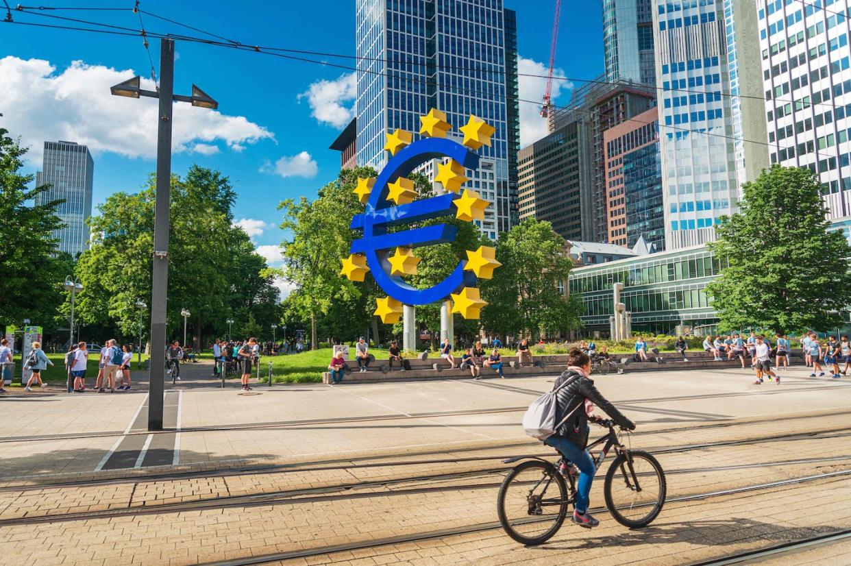 La sede del Banco Central Europeo Fráncfort del Meno, Alemania. <a href="https://www.shutterstock.com/es/image-photo/frankfurt-germany-june-12-2019-euro-1803833359" rel="nofollow noopener" target="_blank" data-ylk="slk:Ilolab / Shutterstock;elm:context_link;itc:0;sec:content-canvas" class="link ">Ilolab / Shutterstock</a>