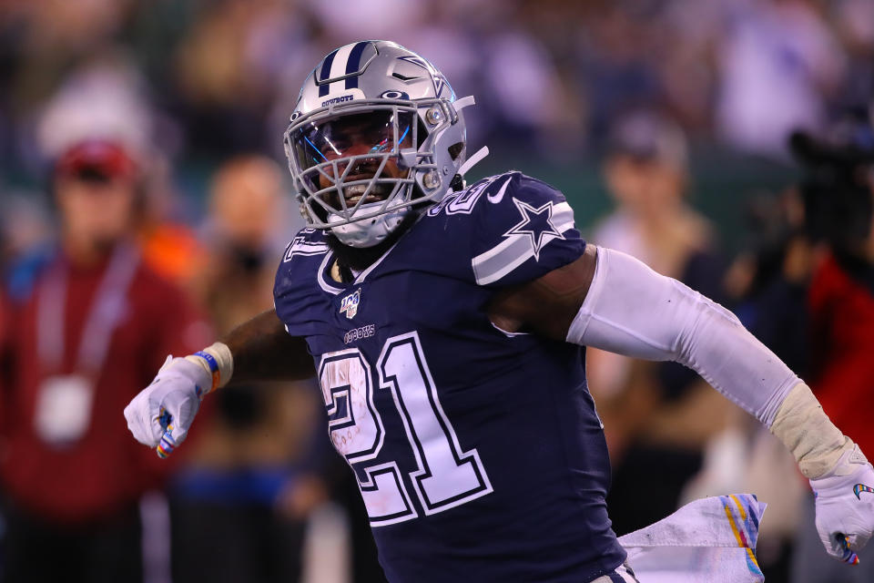 Dallas Cowboys running back Ezekiel Elliott (21)