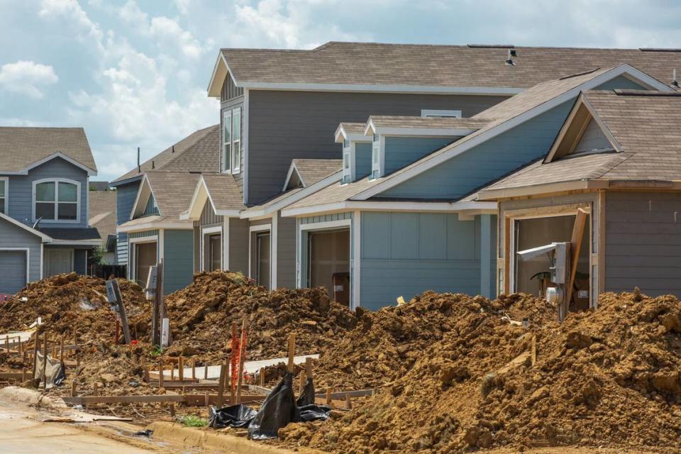 Lennar, a national home builder, is building homes that sell for less than $300,000 on the south edge of Fort Worth, near Burleson.