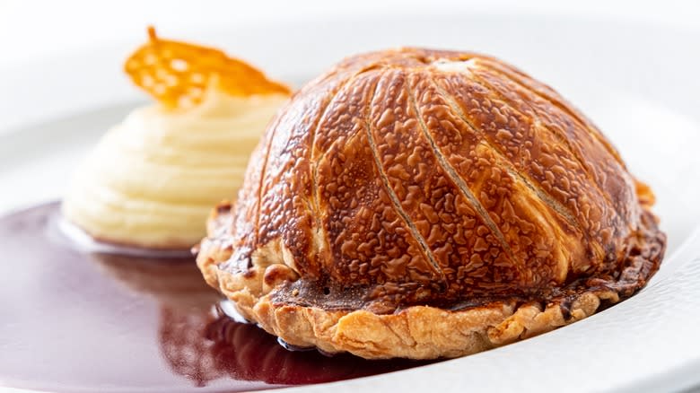 French pithivier with gravy