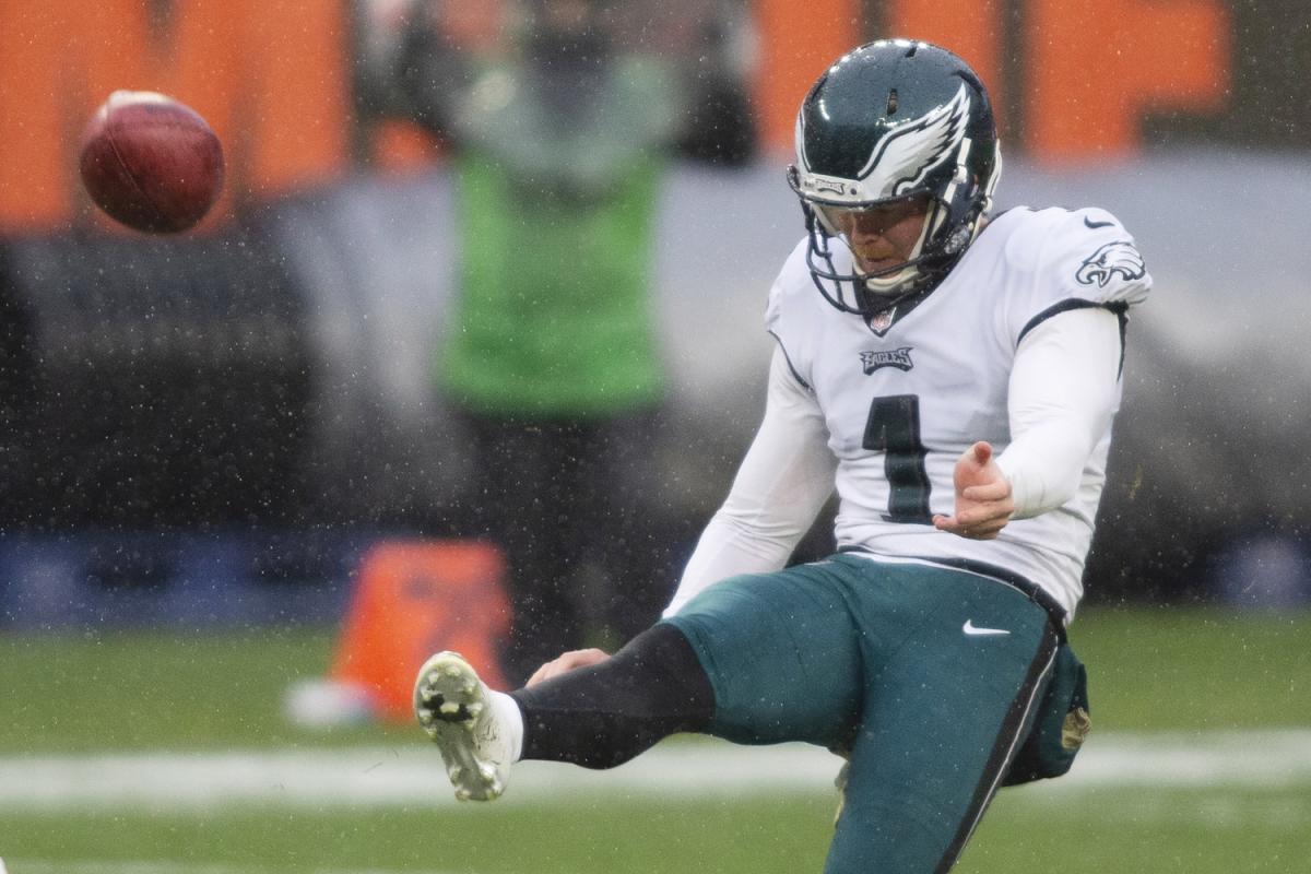 Former Eagles Punter Cameron Johnston Agrees To A 3 Year 8 Million
