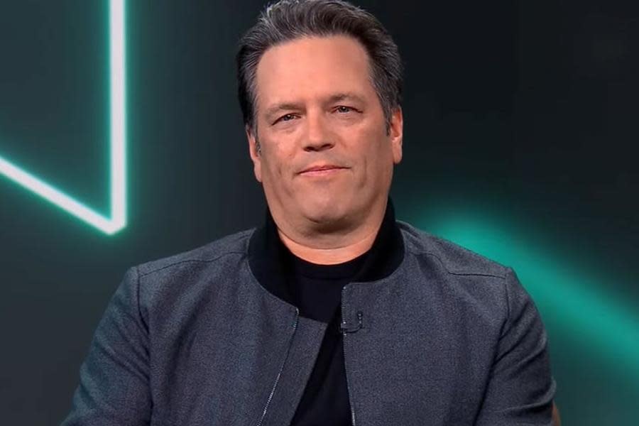 Phil Spencer fue víctima de la escasez de PS5 y sus criticados bundles