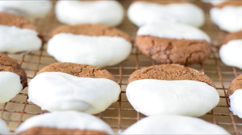 White Chocolate-Dipped Gingersnaps