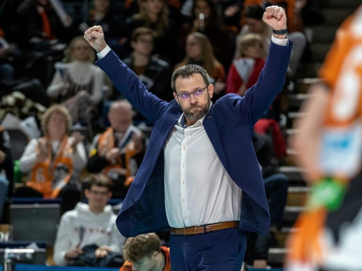 Volleyball: Meistertrainer Enard verlässt Berlin