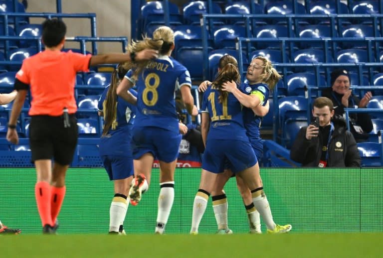 Captain Erin Cuthbert (R) had a big role in the goal that put <a class="link " href="https://sports.yahoo.com/soccer/teams/chelsea/" data-i13n="sec:content-canvas;subsec:anchor_text;elm:context_link" data-ylk="slk:Chelsea;sec:content-canvas;subsec:anchor_text;elm:context_link;itc:0">Chelsea</a> through to the last eight (JUSTIN TALLIS)