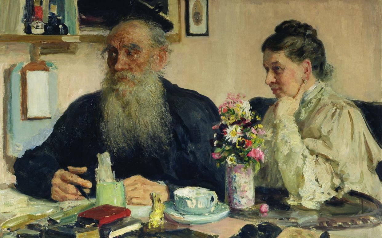 Leo Tolstoy with his wife in Yasnaya Polyana, 1907 (oil on canvas) by Repin, Ilya Efimovich (1844-1930)