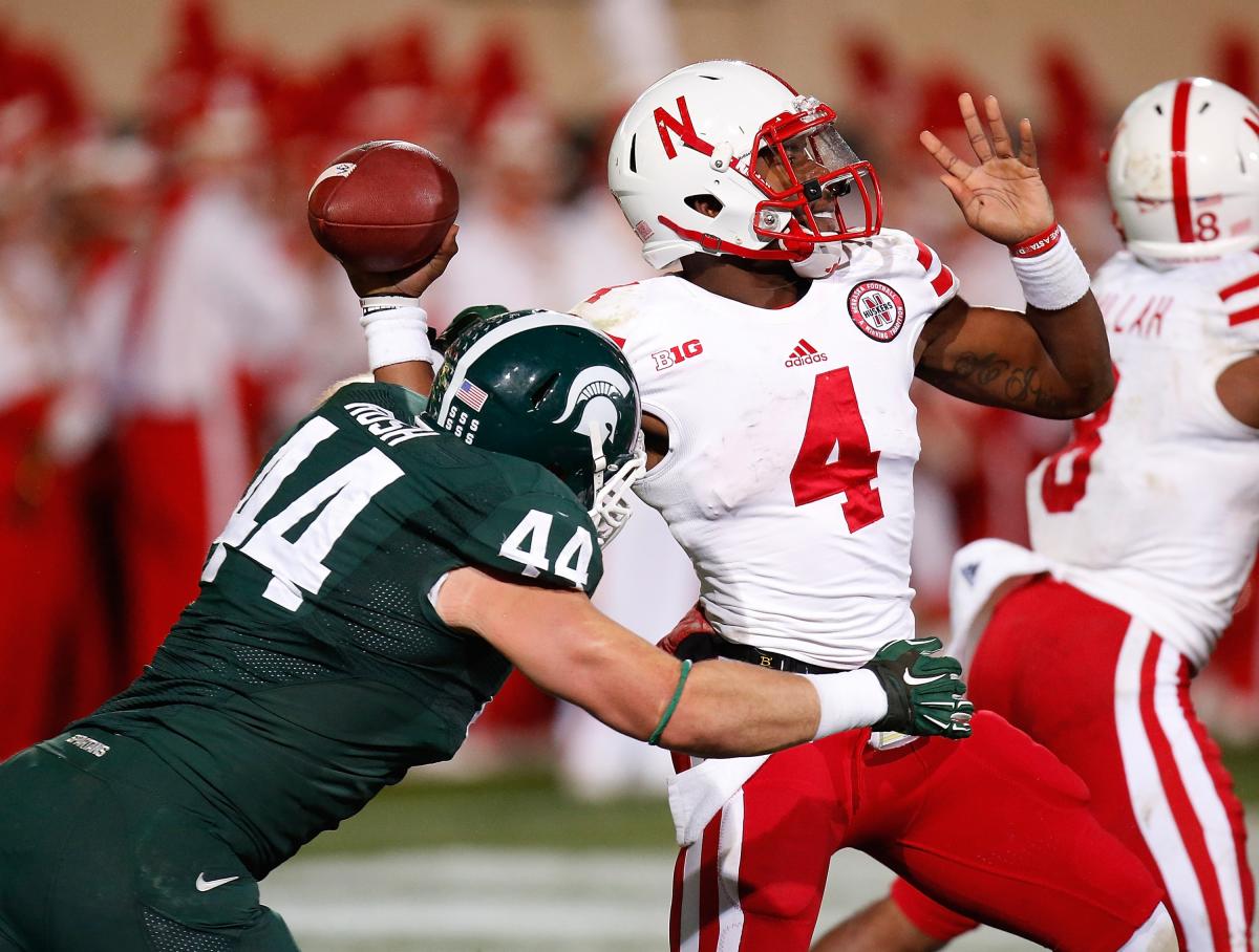 Michigan State holds off late comeback to knock off Nebraska 2722