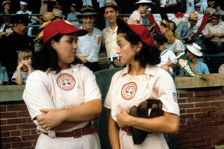 Rosie O'Donnell y Madonna en una escena de la película de Penny Marshall